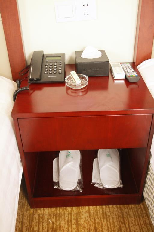 Shanghai Shuiting Holiday Hotel Dış mekan fotoğraf